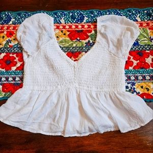 Hollister Women's White Crop top